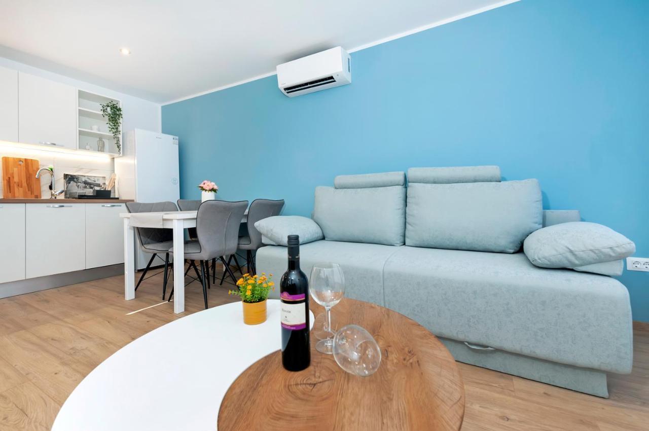 Otto Apartment With Sea View And Parking Rovinj Exterior foto